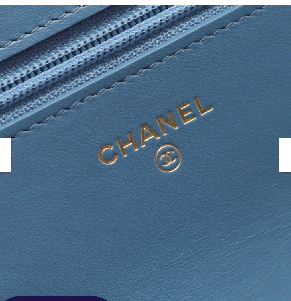 Chanel 19 denim wallet on chain