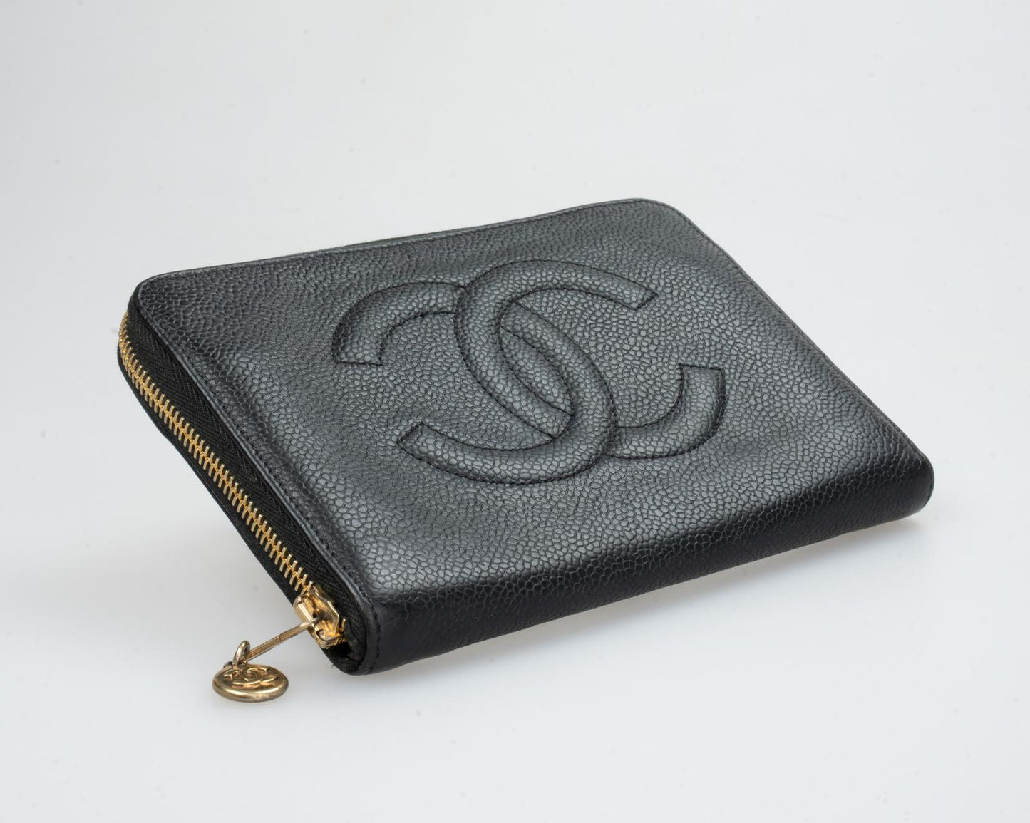 Chanel black leather wallet CC logo