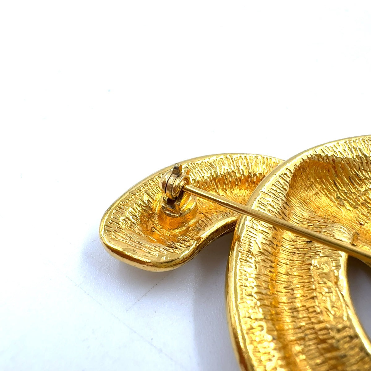 Chanel Vintage 1990s Gold Quilted CC Brooch