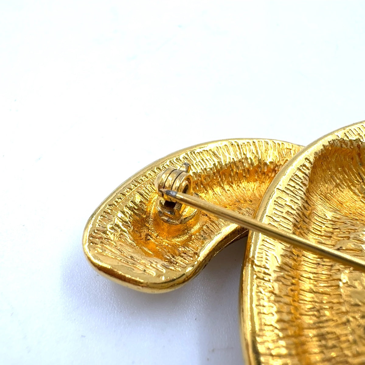 Chanel Vintage 1990s Gold Quilted CC Brooch