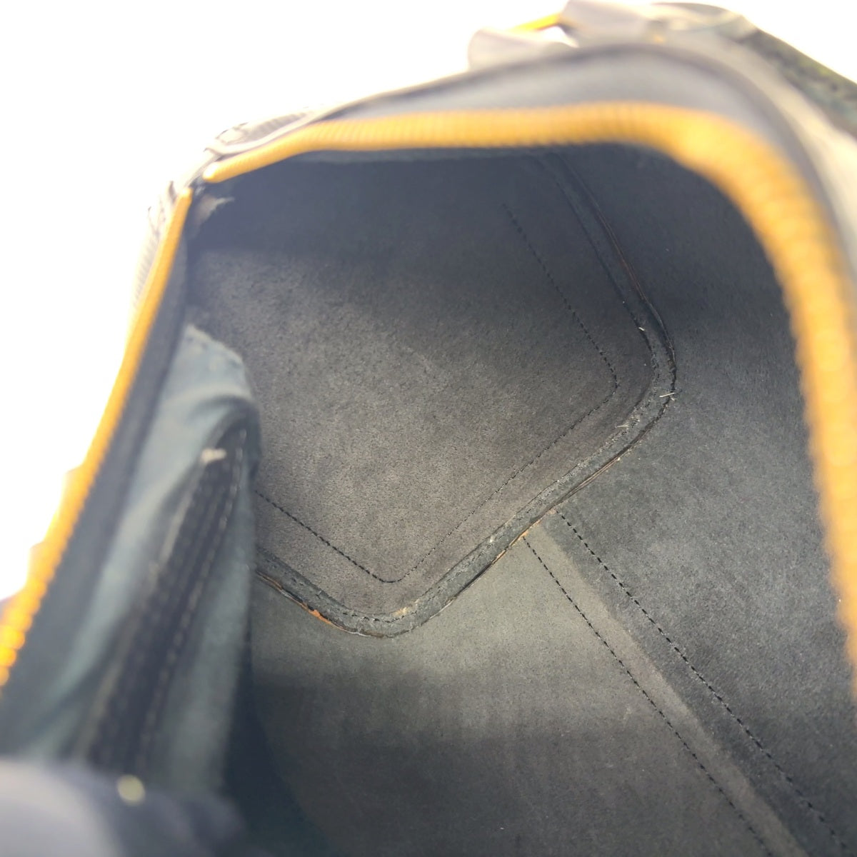 Louis Vuitton Black Epi Speedy 30